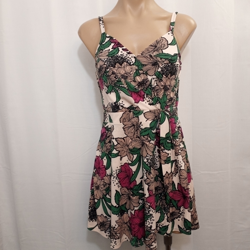 CANDIES Pink % Green Sleeveless Romper Junior's Size Small